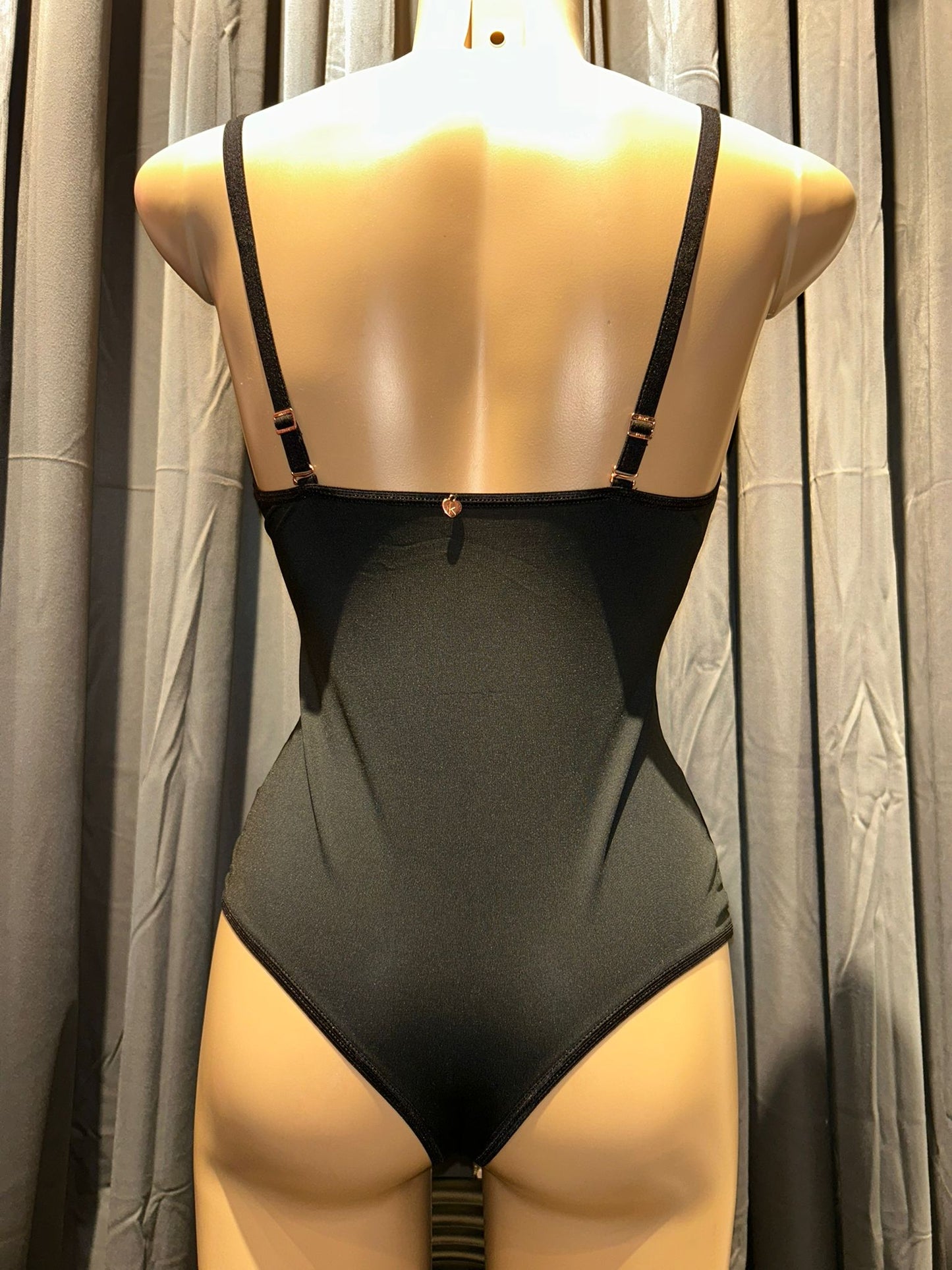 Body De Microfibra Y Puntilla Cola Less Kaury 8172