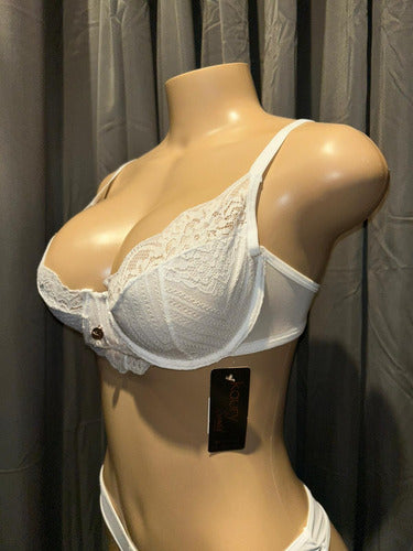 Conjunto De Lenceria Soutien Y Bombacha Kaury 8179