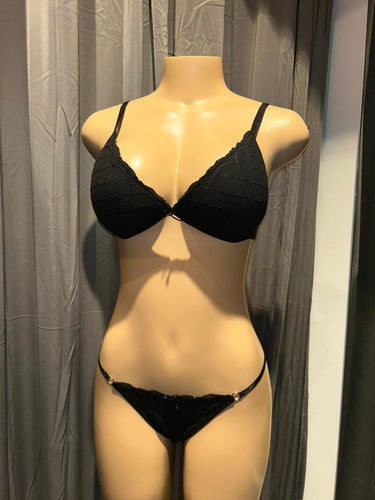 Conjunto Triangulito Soft Bordado Y Less Regulable Lody 5290