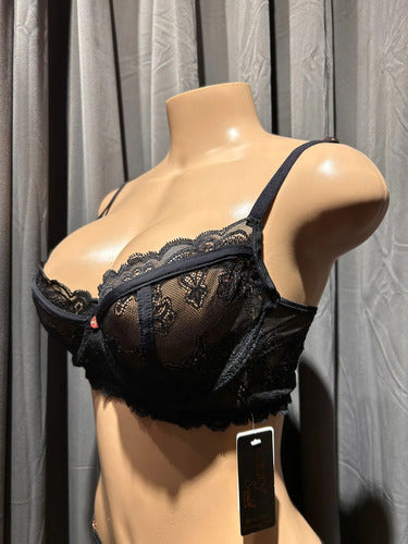 Conjunto De Lencería Con Puntilla Y Aro Kaury 8204