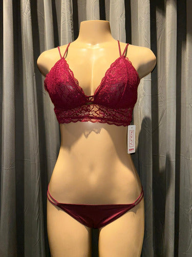 Conjunto De Lenceria Soutien Y Bombacha Kaury 8070