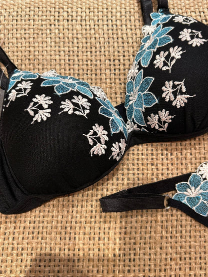 Conjunto De Lenceria Soutien Y Bombacha Andressa 5695