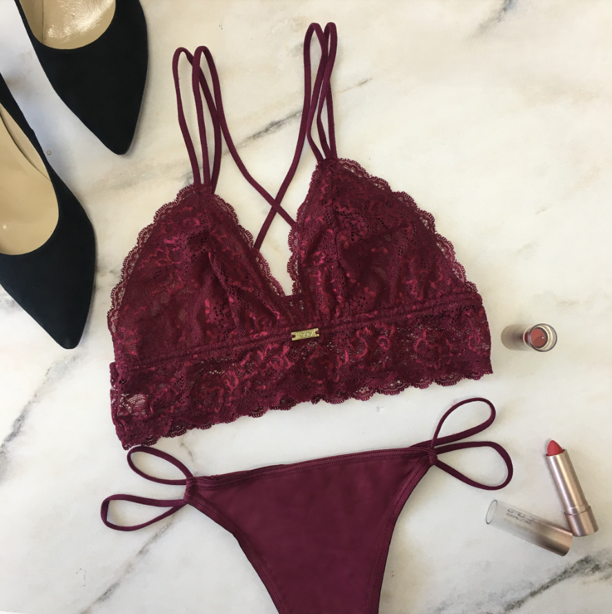 Conjunto De Lenceria Soutien Y Bombacha Kaury 8070