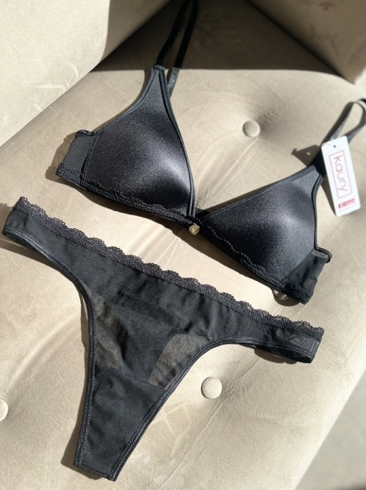 Conjunto De Lenceria Soutien Y Bombacha Kaury 8146